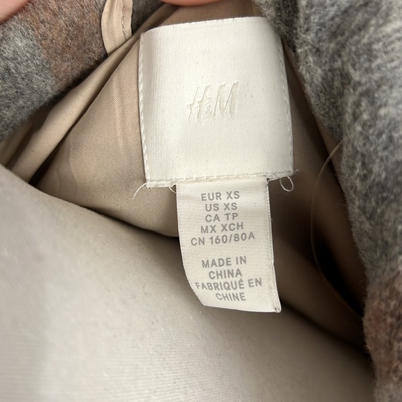 H&M Button Up Jacket - Picture 5 of 10